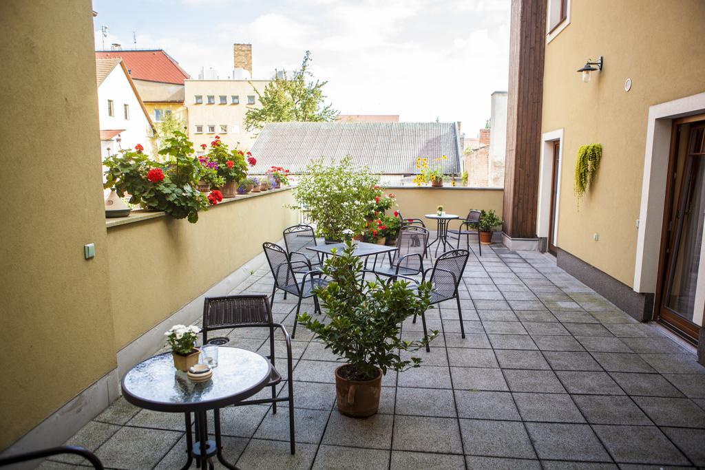 Penzion Cernej Ptak Hotel Jindřichŭv Hradec Ngoại thất bức ảnh